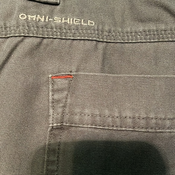 Men’s Columbia Omni-Shield Pants, 38x30 - Picture 7 of 12